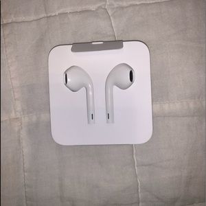 Apple Headphones